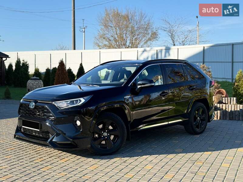 Позашляховик / Кросовер Toyota RAV4 2020 в Одесі