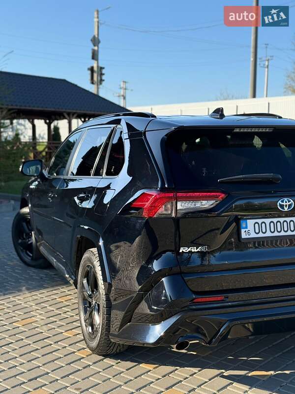 Позашляховик / Кросовер Toyota RAV4 2020 в Одесі
