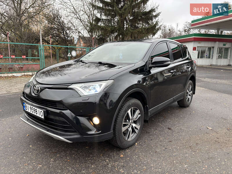 Внедорожник / Кроссовер Toyota RAV4 2015 в Гадяче фото Внедорожник / Кроссовер Toyota RAV4 2015 в Гадяче