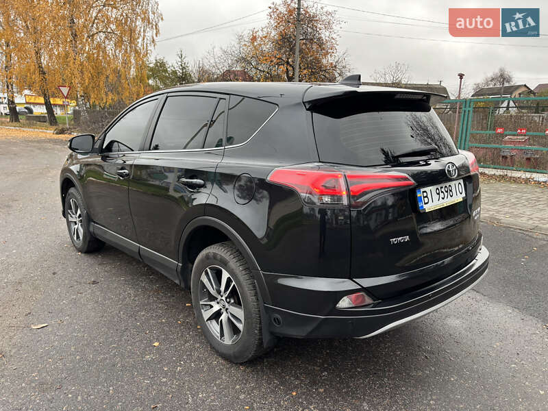 Внедорожник / Кроссовер Toyota RAV4 2015 в Гадяче фото 3 Внедорожник / Кроссовер Toyota RAV4 2015 в Гадяче