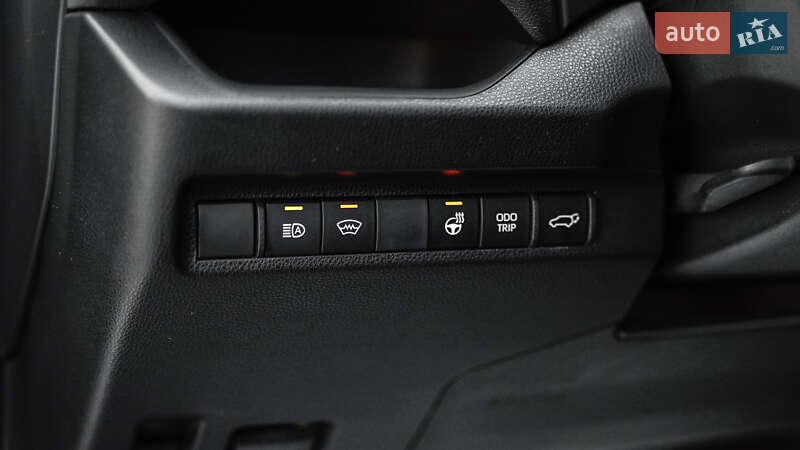 Внедорожник / Кроссовер Toyota RAV4 2023 в Львове