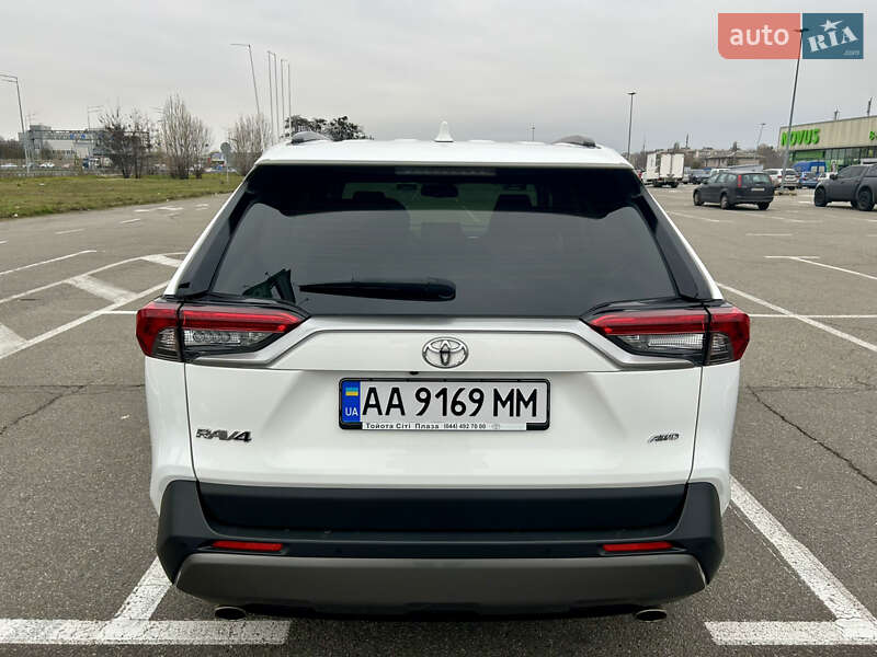 Внедорожник / Кроссовер Toyota RAV4 2019 в Киеве фото 6 Внедорожник / Кроссовер Toyota RAV4 2019 в Киеве