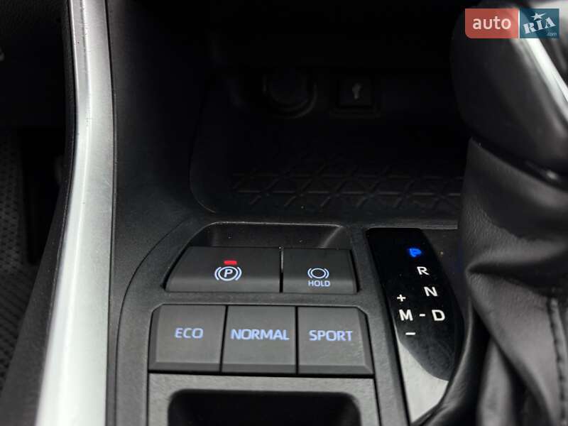 Внедорожник / Кроссовер Toyota RAV4 2020 в Виннице фото 51 Внедорожник / Кроссовер Toyota RAV4 2020 в Виннице