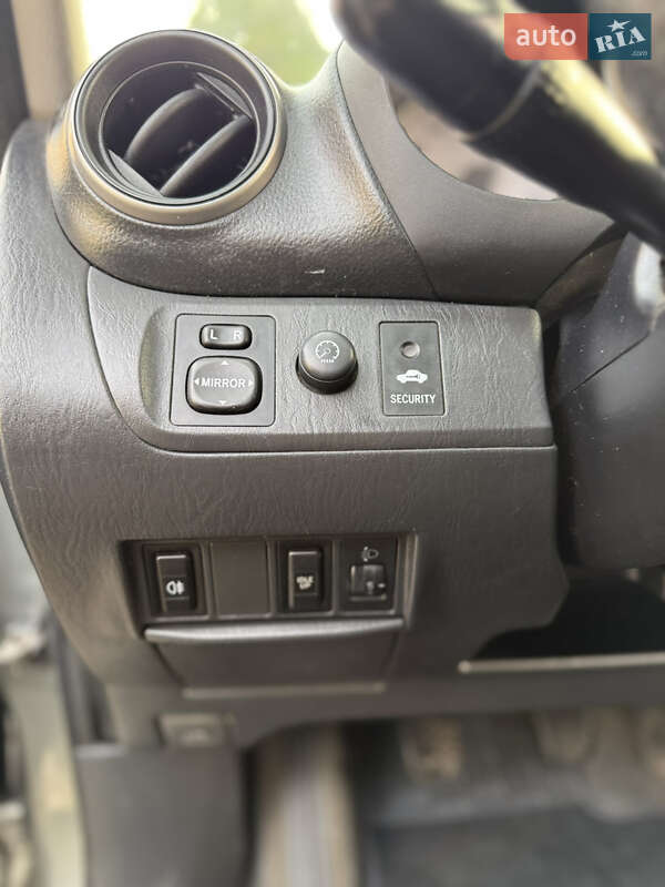 Позашляховик / Кросовер Toyota RAV4 2004 в Ужгороді фото 19 Позашляховик / Кросовер Toyota RAV4 2004 в Ужгороді