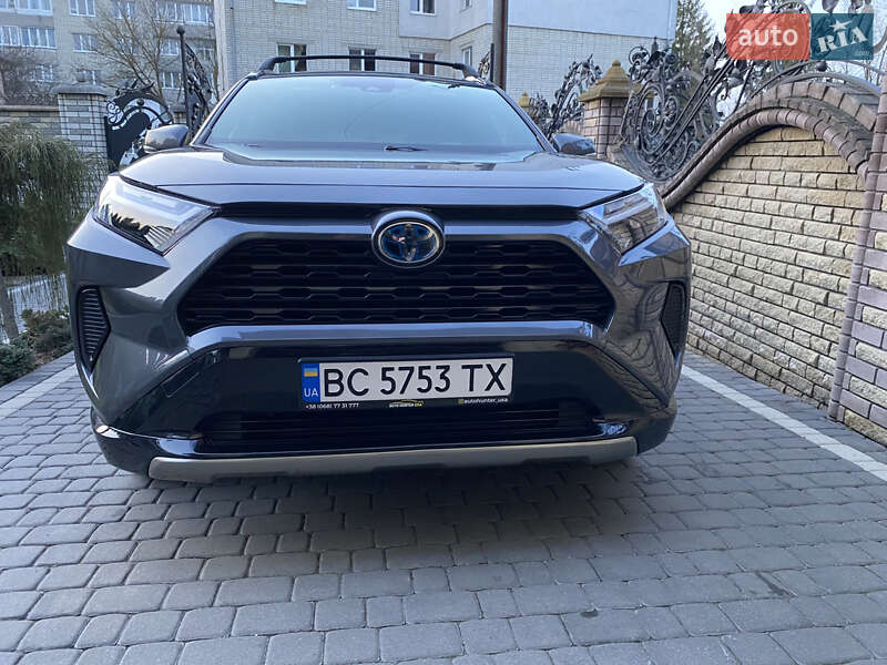 Внедорожник / Кроссовер Toyota RAV4 2022 в Самборе