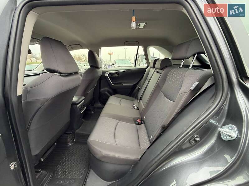 Внедорожник / Кроссовер Toyota RAV4 2020 в Кривом Роге фото 33 Внедорожник / Кроссовер Toyota RAV4 2020 в Кривом Роге