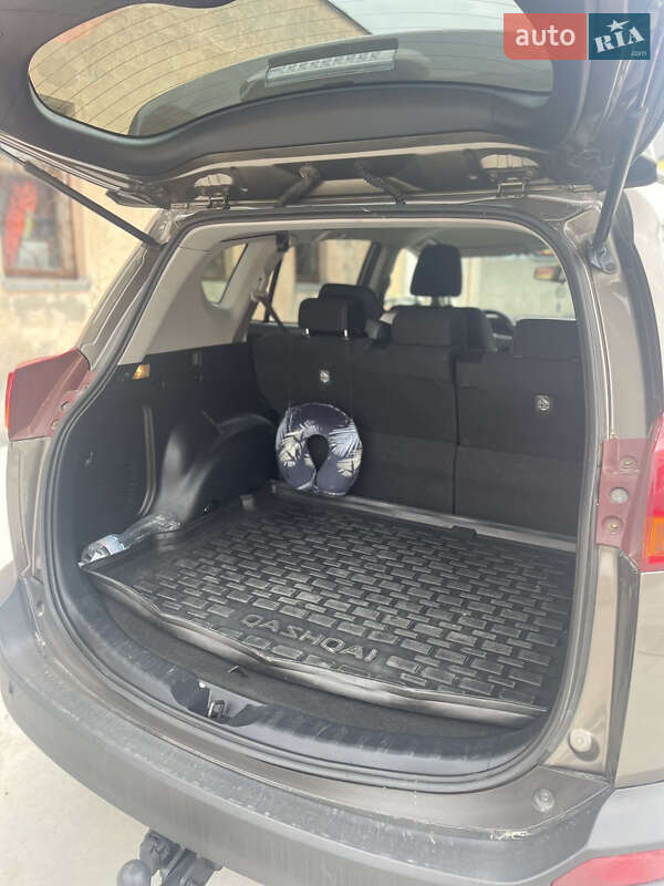 Внедорожник / Кроссовер Toyota RAV4 2013 в Львове