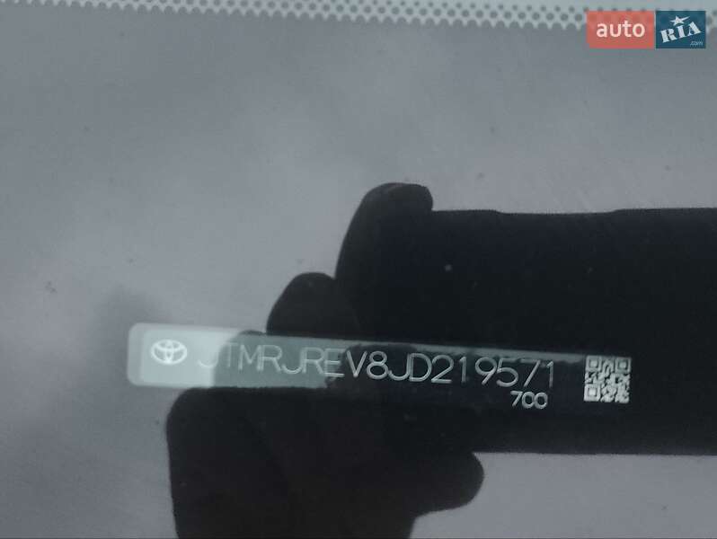 Позашляховик / Кросовер Toyota RAV4 2018 в Дніпрі фото 17 Позашляховик / Кросовер Toyota RAV4 2018 в Дніпрі