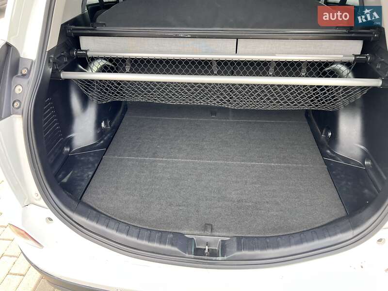 Внедорожник / Кроссовер Toyota RAV4 2018 в Нововолынске фото 53 Внедорожник / Кроссовер Toyota RAV4 2018 в Нововолынске