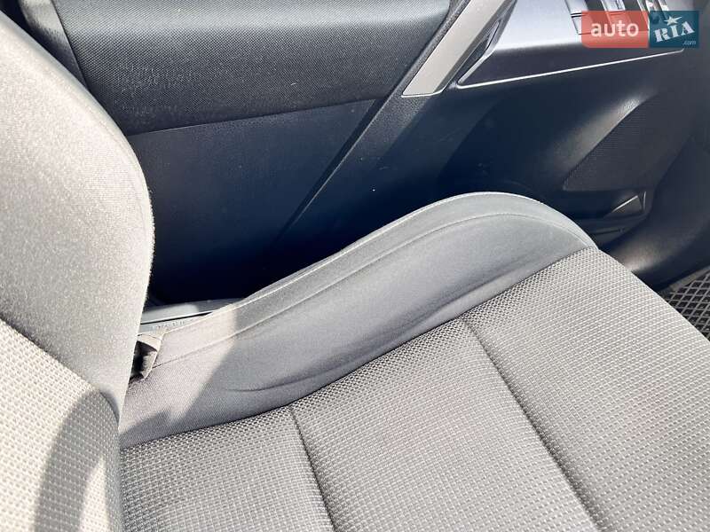 Внедорожник / Кроссовер Toyota RAV4 2018 в Нововолынске фото 86 Внедорожник / Кроссовер Toyota RAV4 2018 в Нововолынске