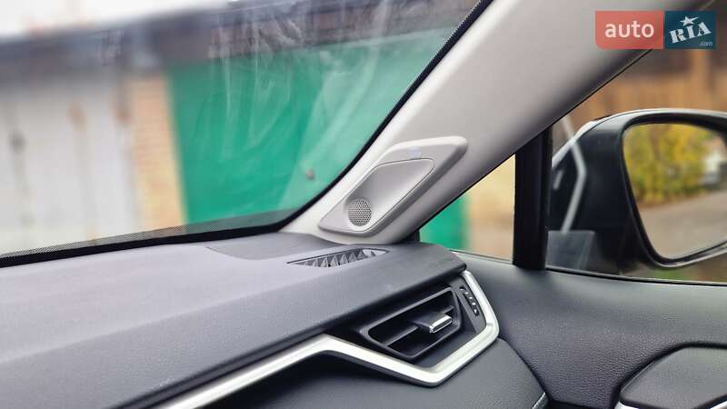 Позашляховик / Кросовер Toyota RAV4 2023 в Києві