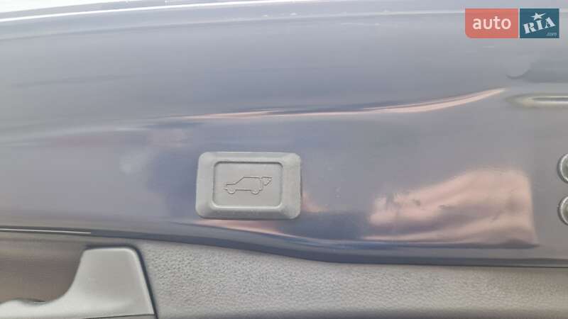 Позашляховик / Кросовер Toyota RAV4 2023 в Києві