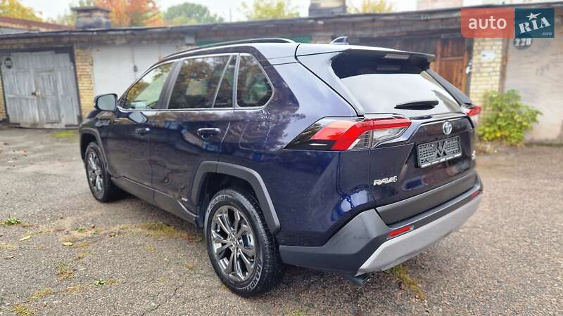 Позашляховик / Кросовер Toyota RAV4 2023 в Києві