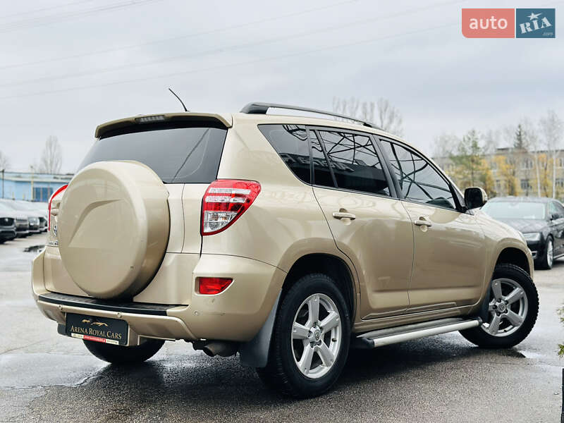 Внедорожник / Кроссовер Toyota RAV4 2009 в Харькове