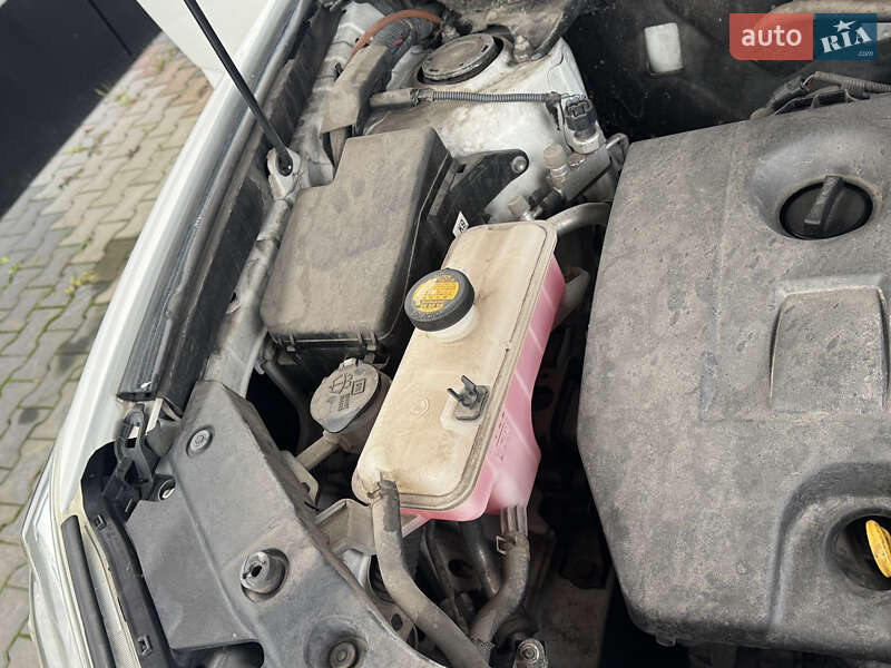 Внедорожник / Кроссовер Toyota RAV4 2011 в Виннице