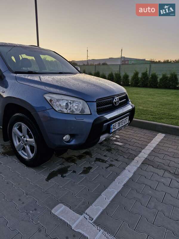 Позашляховик / Кросовер Toyota RAV4 2006 в Вінниці