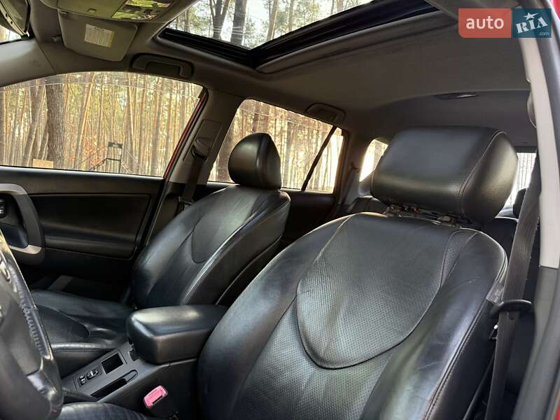 Внедорожник / Кроссовер Toyota RAV4 2008 в Киеве