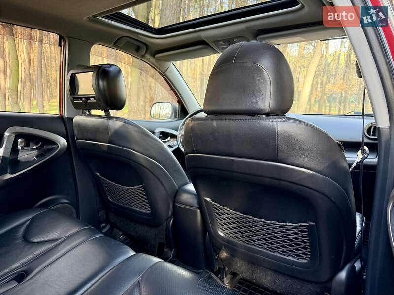 Внедорожник / Кроссовер Toyota RAV4 2008 в Киеве