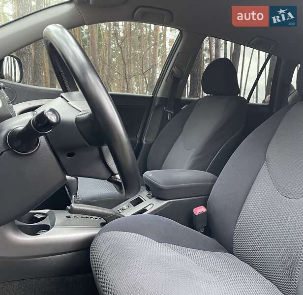 Внедорожник / Кроссовер Toyota RAV4 2008 в Киеве