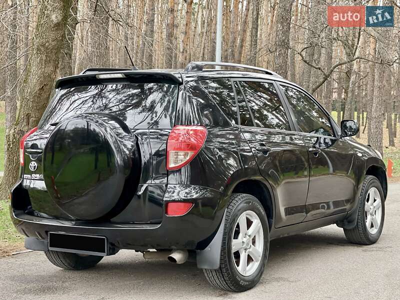 Внедорожник / Кроссовер Toyota RAV4 2008 в Киеве