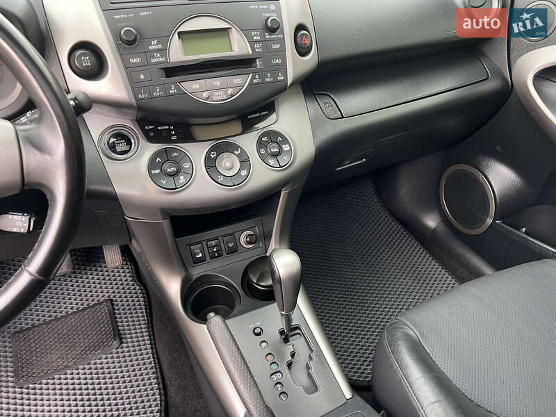 Внедорожник / Кроссовер Toyota RAV4 2008 в Одессе