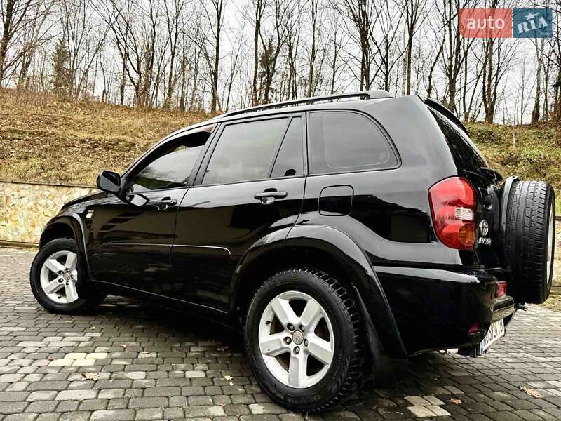 Внедорожник / Кроссовер Toyota RAV4 2005 в Солотвине