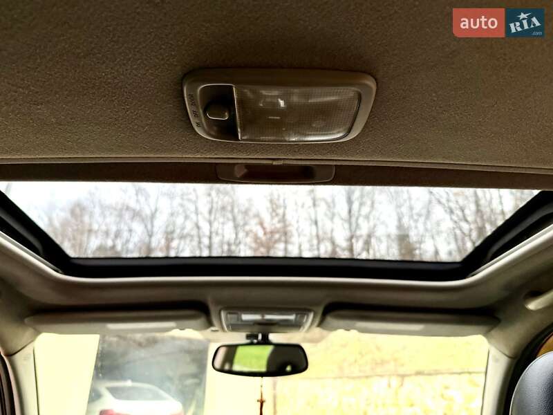 Внедорожник / Кроссовер Toyota RAV4 2005 в Солотвине