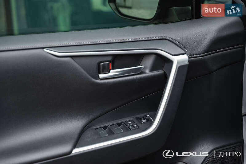 Внедорожник / Кроссовер Toyota RAV4 2019 в Днепре