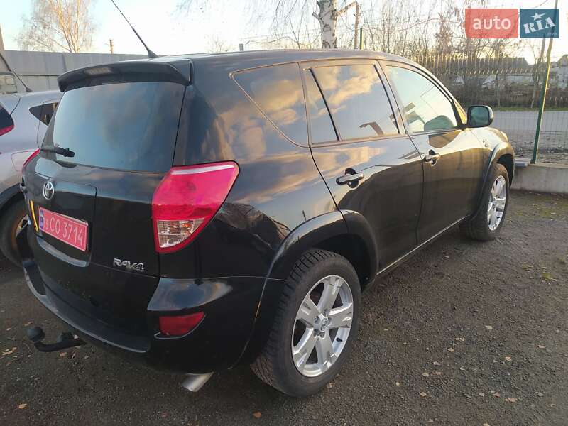 Внедорожник / Кроссовер Toyota RAV4 2007 в Дубно