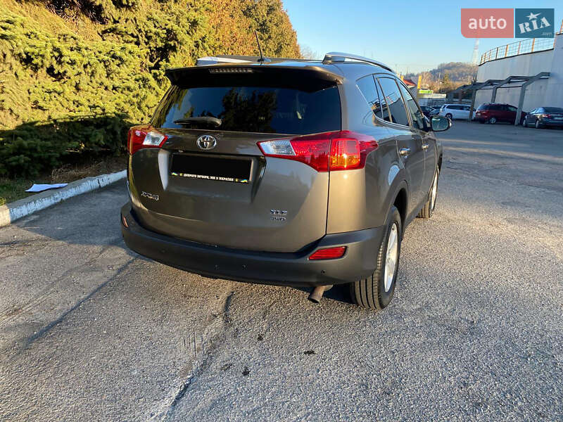 Внедорожник / Кроссовер Toyota RAV4 2014 в Львове
