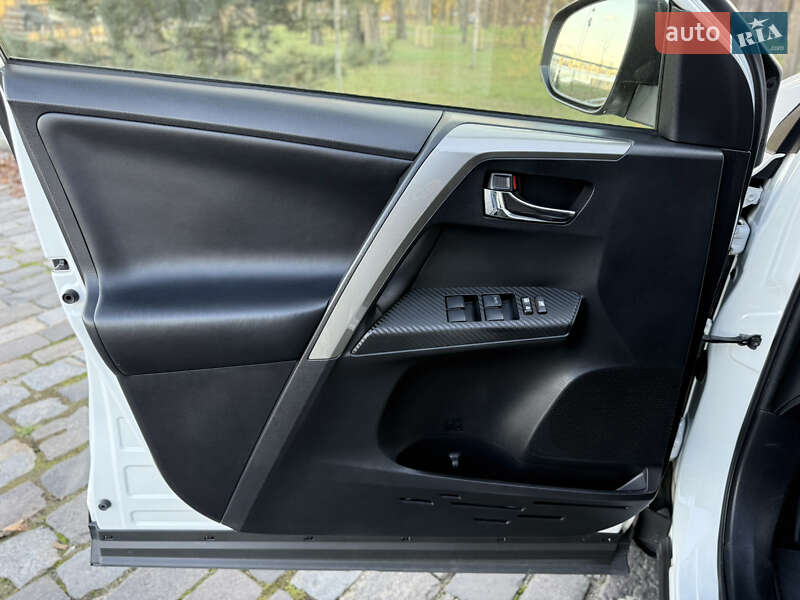 Внедорожник / Кроссовер Toyota RAV4 2013 в Киеве фото 31 Внедорожник / Кроссовер Toyota RAV4 2013 в Киеве