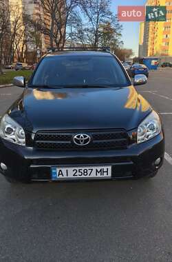 Позашляховик / Кросовер Toyota RAV4 2006 в Києві