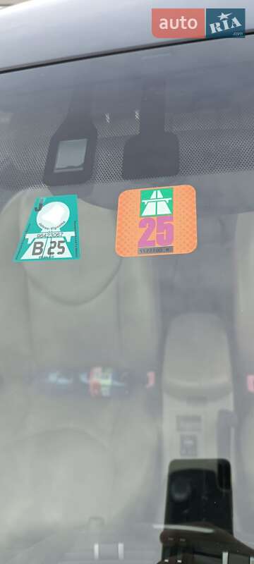 Внедорожник / Кроссовер Toyota RAV4 2005 в Львове