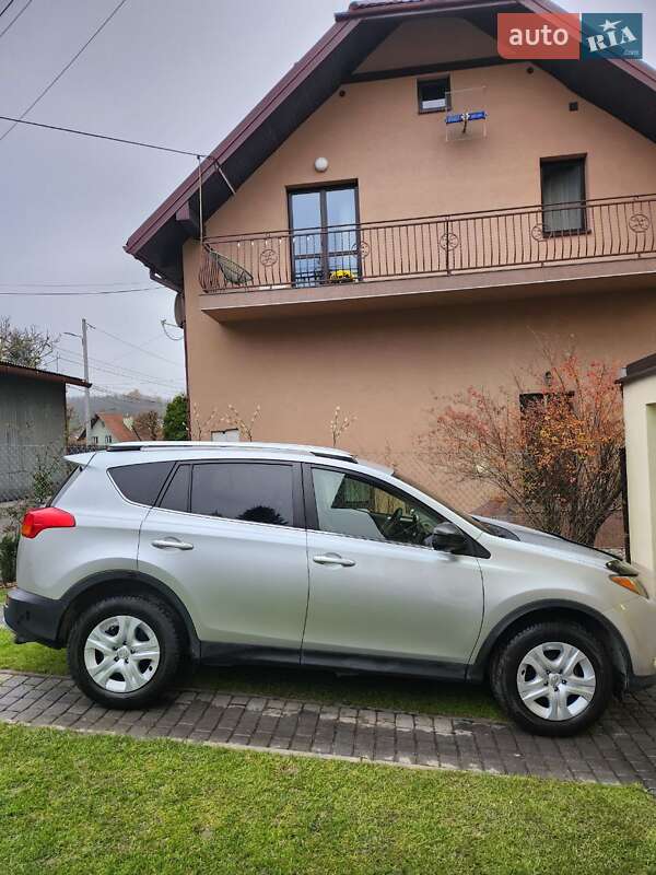 Позашляховик / Кросовер Toyota RAV4 2013 в Львові фото 12 Позашляховик / Кросовер Toyota RAV4 2013 в Львові