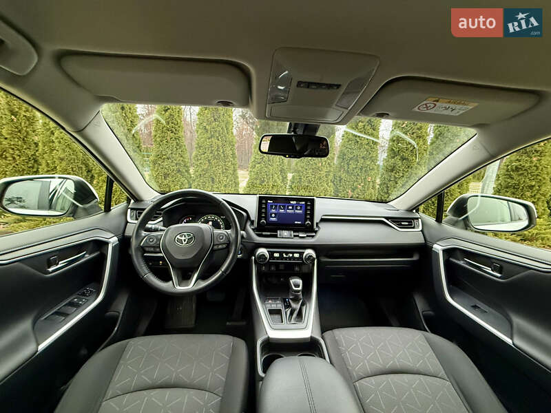 Внедорожник / Кроссовер Toyota RAV4 2019 в Харькове фото 36 Внедорожник / Кроссовер Toyota RAV4 2019 в Харькове