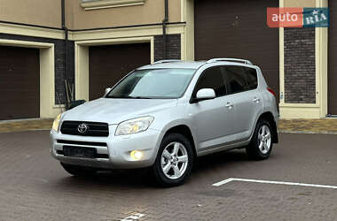 Внедорожник / Кроссовер Toyota RAV4 2006 в Киеве