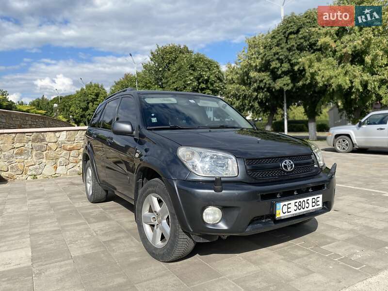 Внедорожник / Кроссовер Toyota RAV4 2005 в Сокирянах