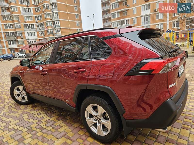 Внедорожник / Кроссовер Toyota RAV4 2021 в Одессе
