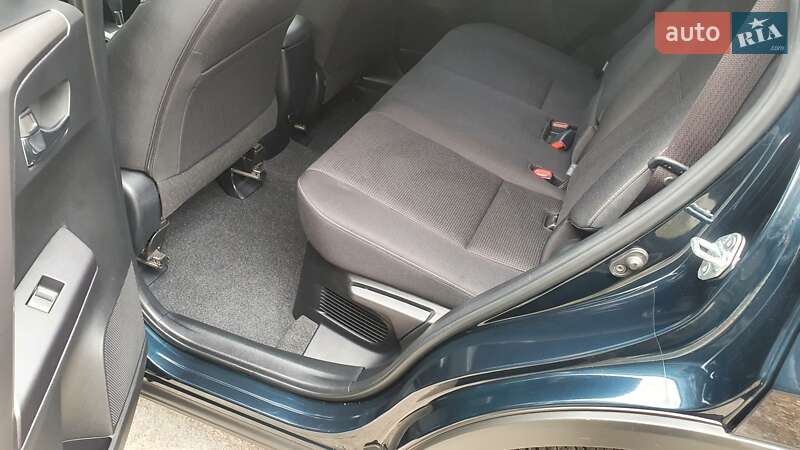 Внедорожник / Кроссовер Toyota RAV4 2017 в Харькове фото 10 Внедорожник / Кроссовер Toyota RAV4 2017 в Харькове
