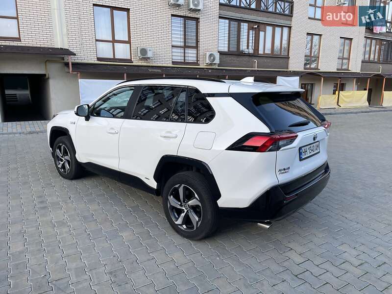 Внедорожник / Кроссовер Toyota RAV4 2021 в Одессе