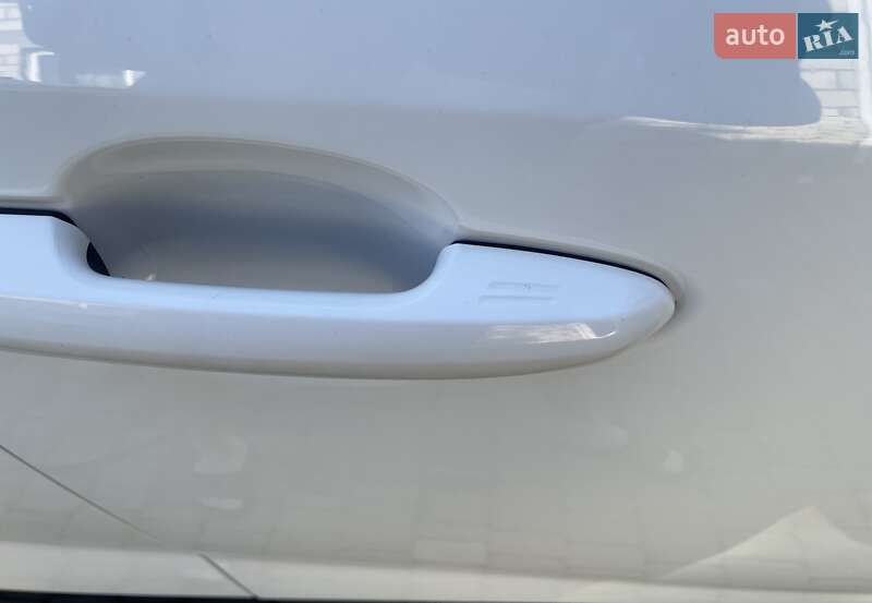 Внедорожник / Кроссовер Toyota RAV4 2021 в Одессе