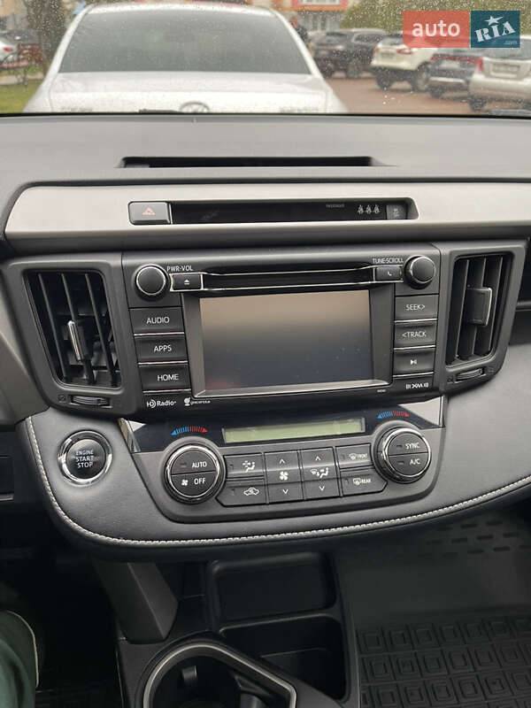 Внедорожник / Кроссовер Toyota RAV4 2018 в Киеве фото 16 Внедорожник / Кроссовер Toyota RAV4 2018 в Киеве