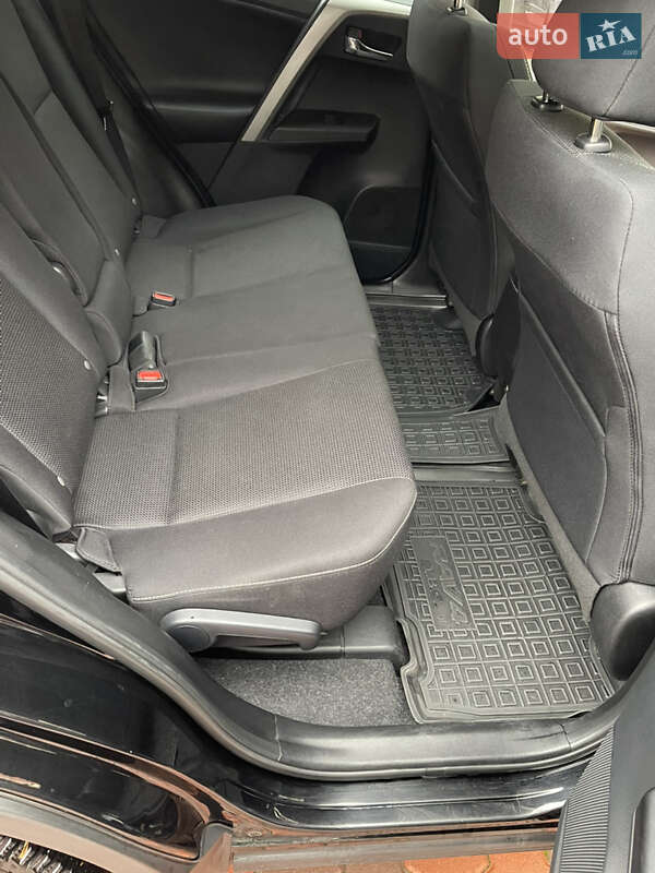 Внедорожник / Кроссовер Toyota RAV4 2018 в Киеве фото 20 Внедорожник / Кроссовер Toyota RAV4 2018 в Киеве