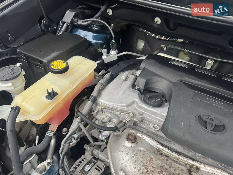 Внедорожник / Кроссовер Toyota RAV4 2017 в Киеве