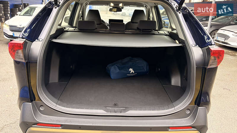 Внедорожник / Кроссовер Toyota RAV4 2023 в Киеве