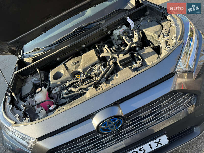 Внедорожник / Кроссовер Toyota RAV4 2021 в Днепре
