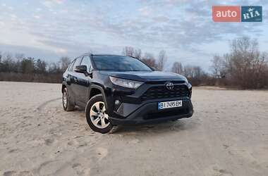 Позашляховик / Кросовер Toyota RAV4 2019 в Кременчуці