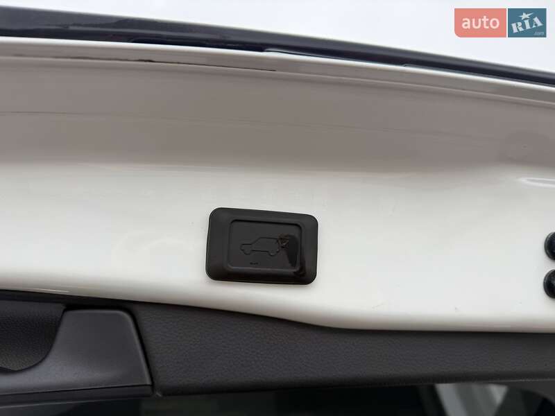 Внедорожник / Кроссовер Toyota RAV4 2023 в Белой Церкви фото 23 Внедорожник / Кроссовер Toyota RAV4 2023 в Белой Церкви