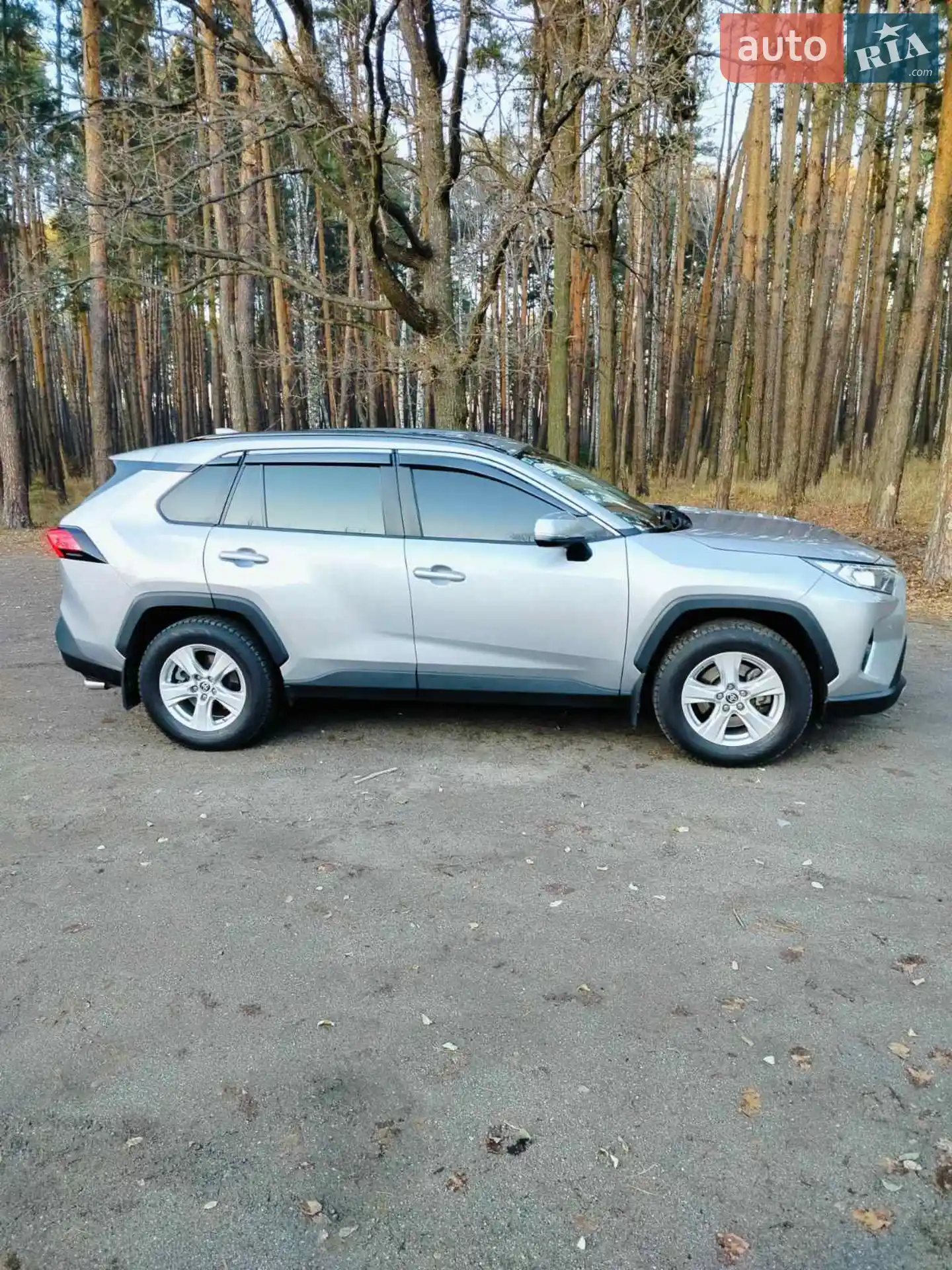 2020 Toyota RAV 4 - фото 1