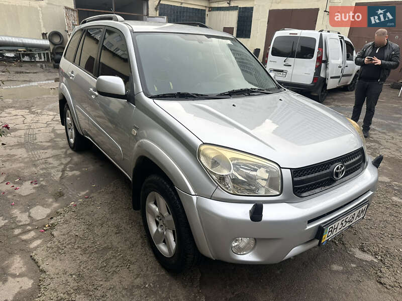 Позашляховик / Кросовер Toyota RAV4 2005 в Одесі